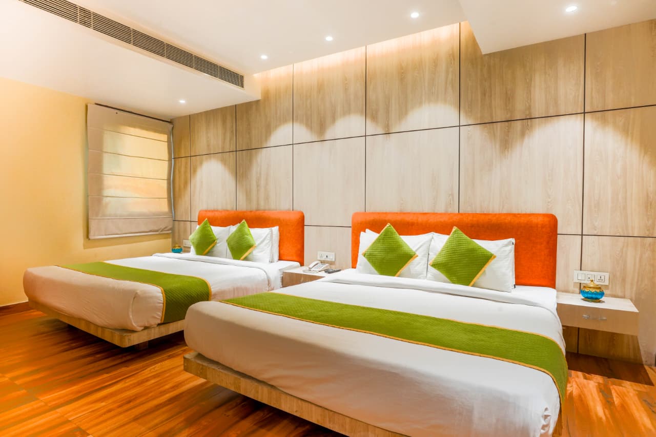 Golden Family Suite - Bedroom