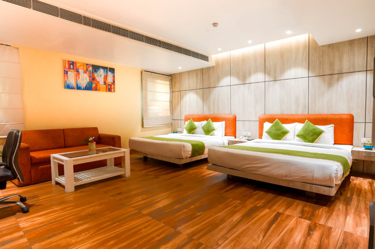 Golden Family Suite - Main View