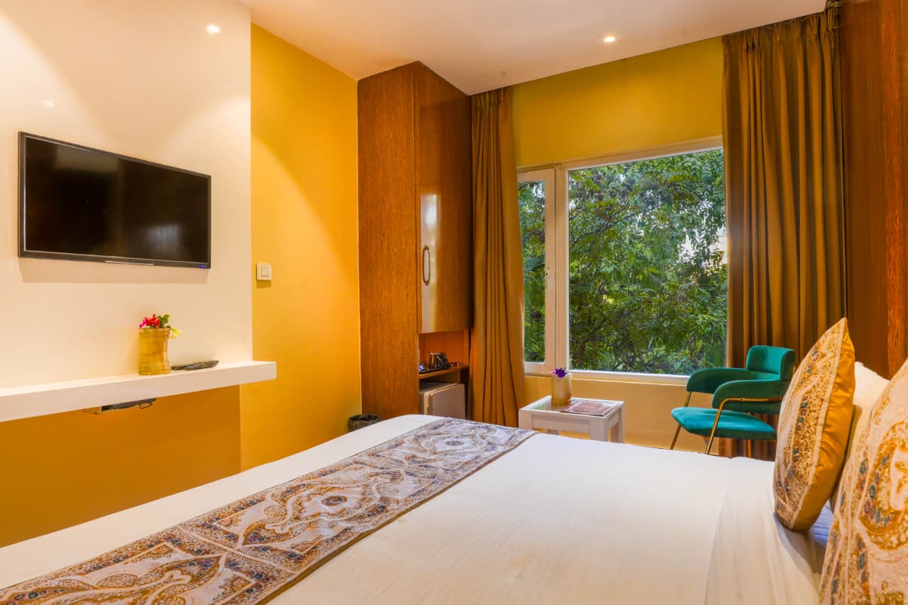 Jallianwala Bagh Luxury Room - Main View